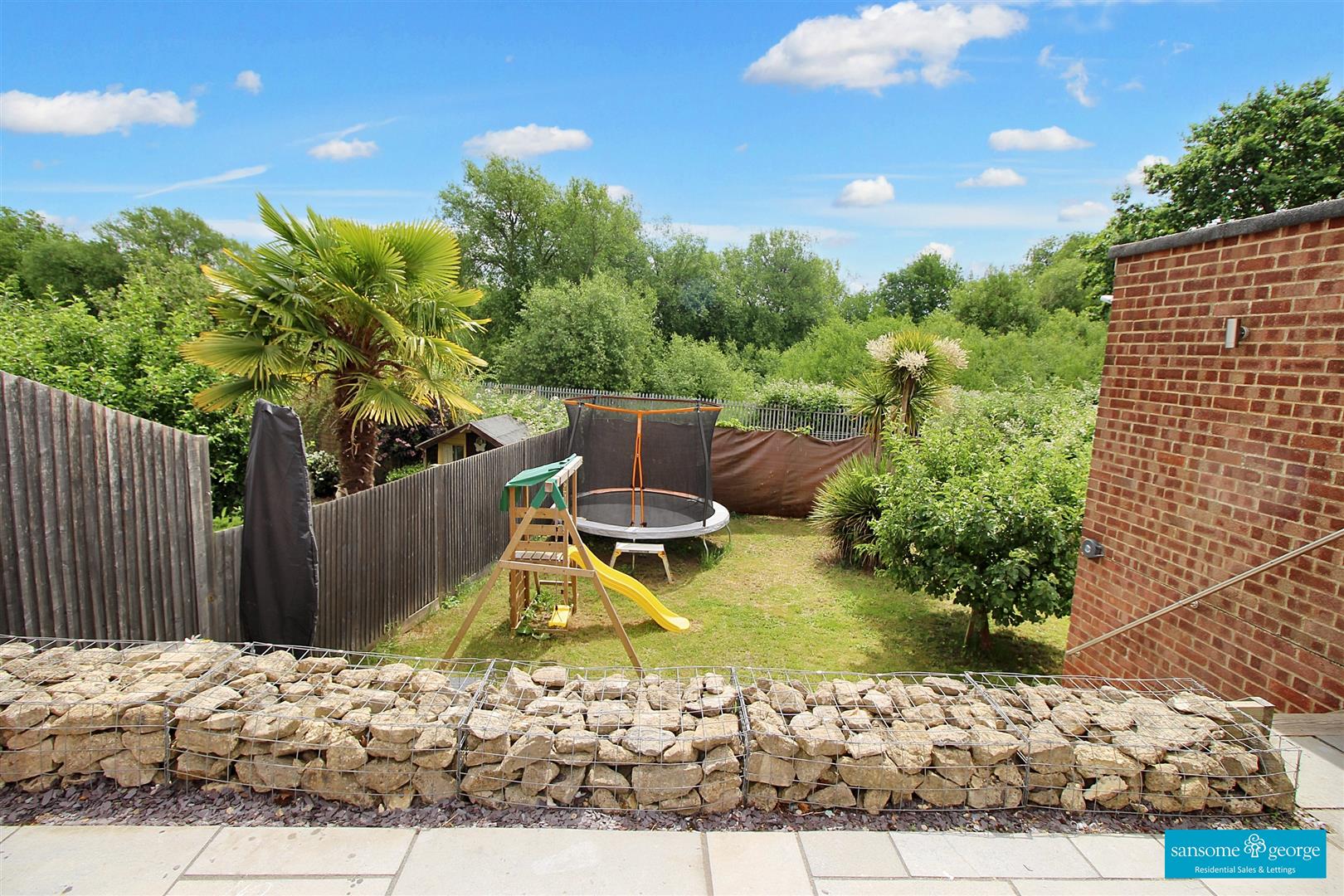 3 bed property in Heron Way, Reading